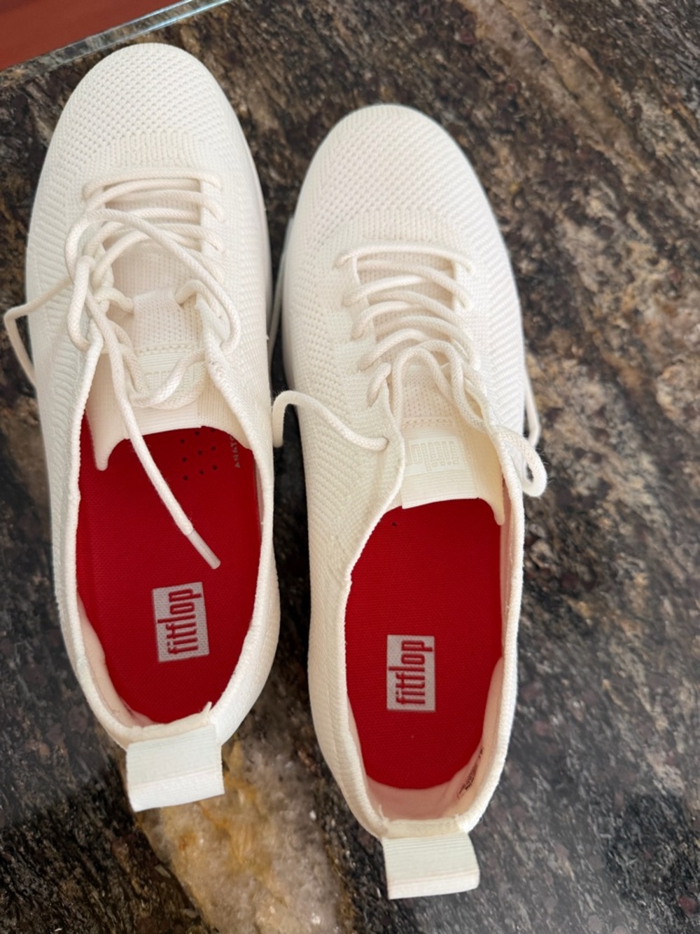 Brand New FitFlop Women's WHITE Knit Lace-Up Sneakers with Red Insole